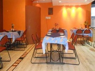 Hotel Celebration Kānpur Exterior foto